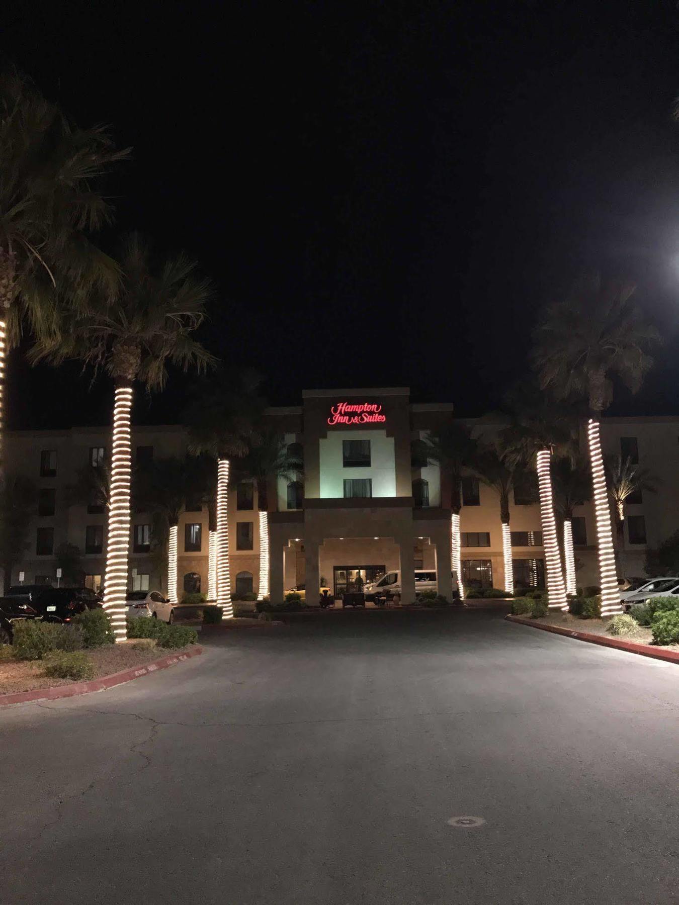 Hampton Inn & Suites Las Vegas South Exterior photo